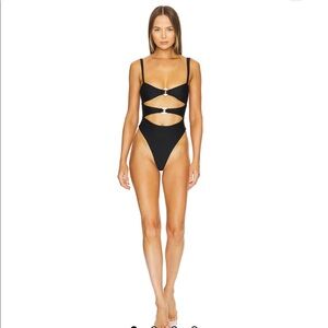 Lovers and Friends Swimsuit from Revolve 🖤